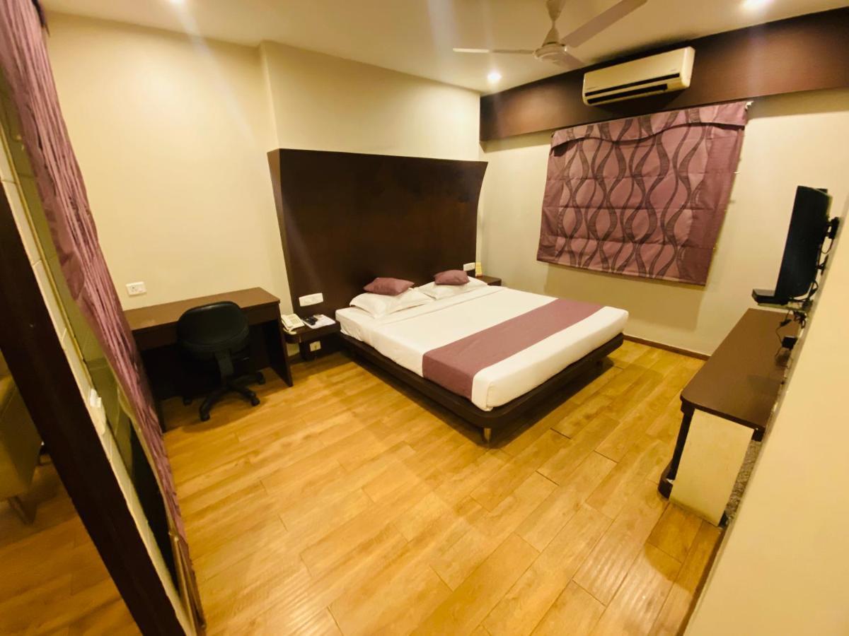 Hotel Saluja Residency Shiliguri Exterior foto